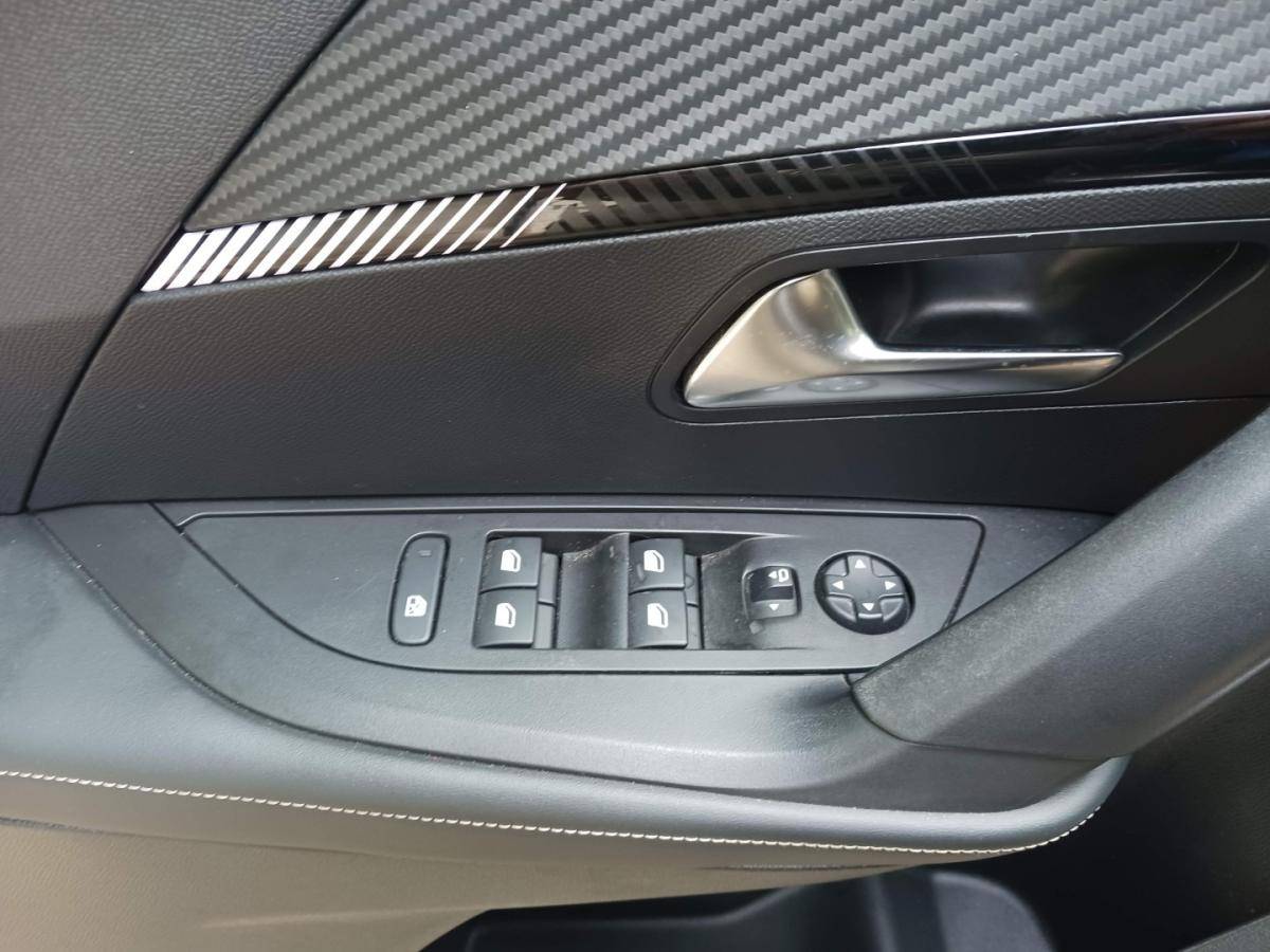 peugeot-e-2008-2024-eletrico-0cc