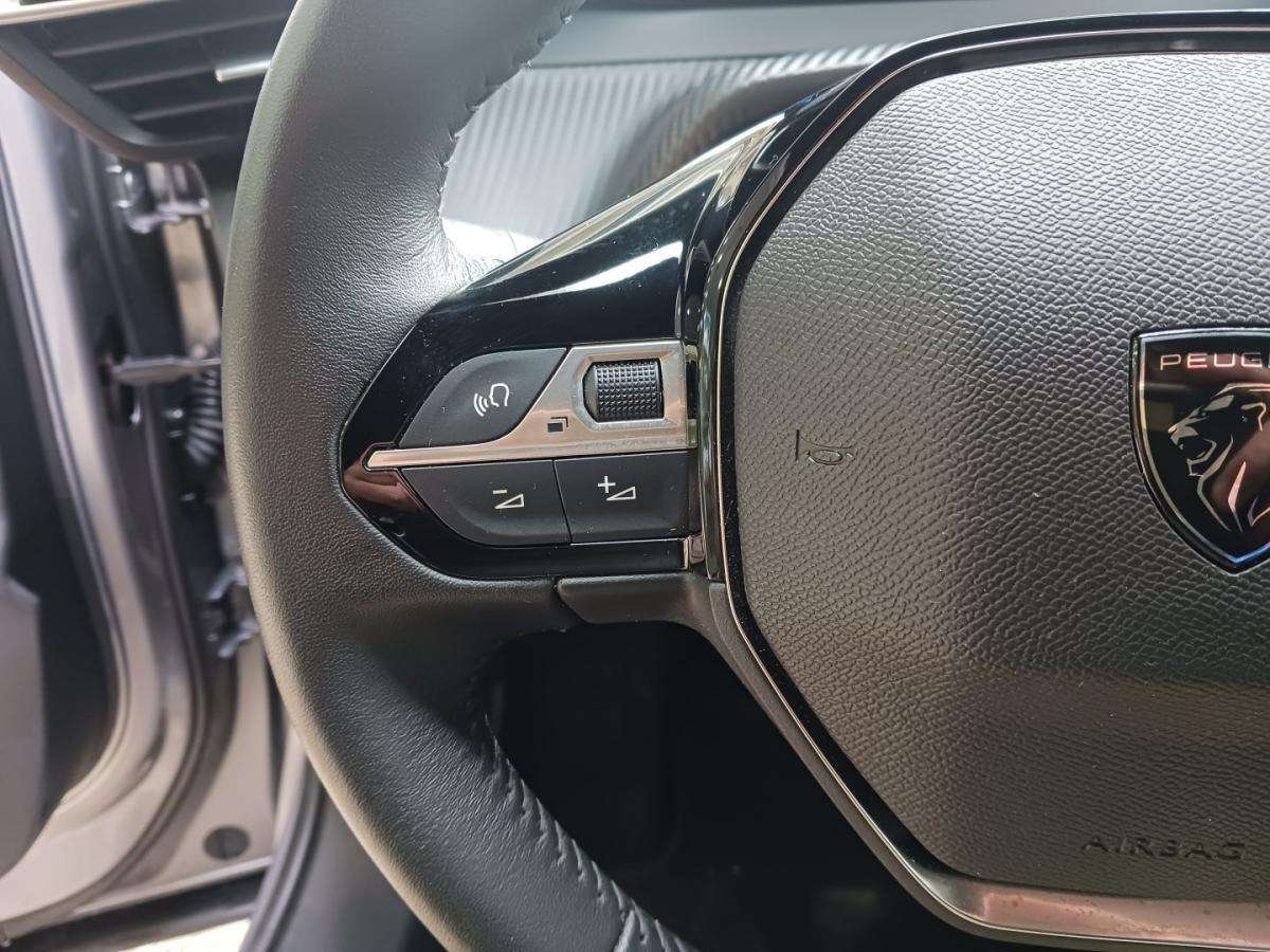 peugeot-e-2008-2024-eletrico-0cc