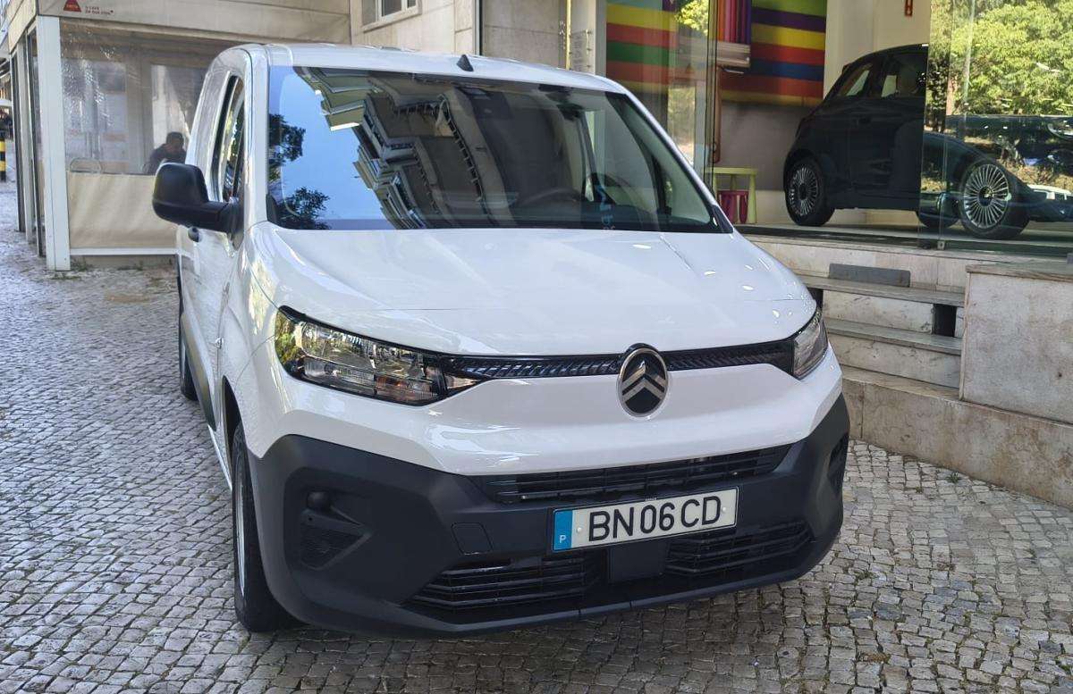 citroen-berlingo-2024-diesel-1500cc