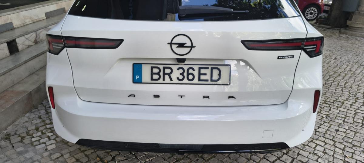 opel-astra-caravan-2025-hibrido-1199cc