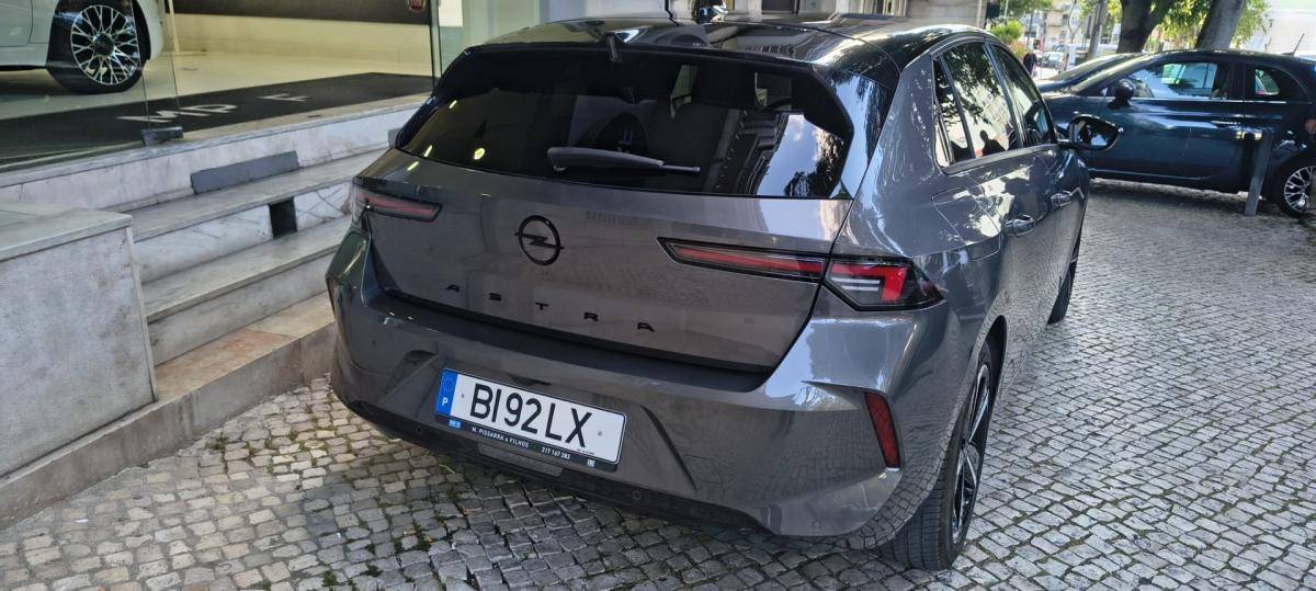 opel-astra-2024-gasolina-1199cc