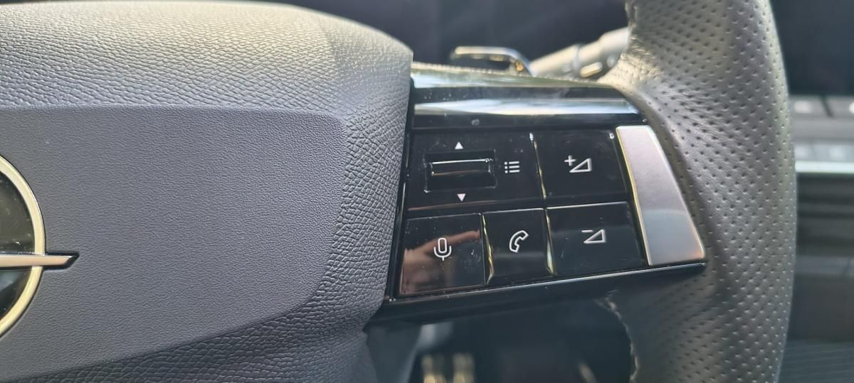 opel-astra-2024-gasolina-1199cc