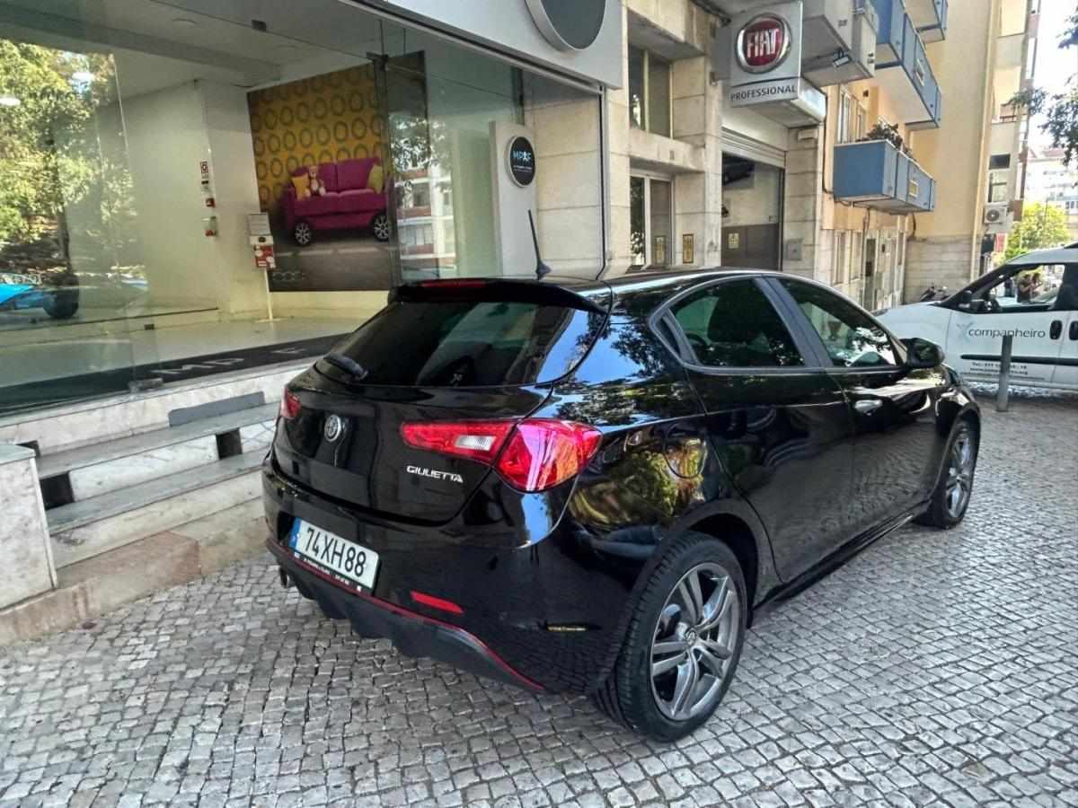 alfa-romeo-giulietta-2019-diesel-1598cc