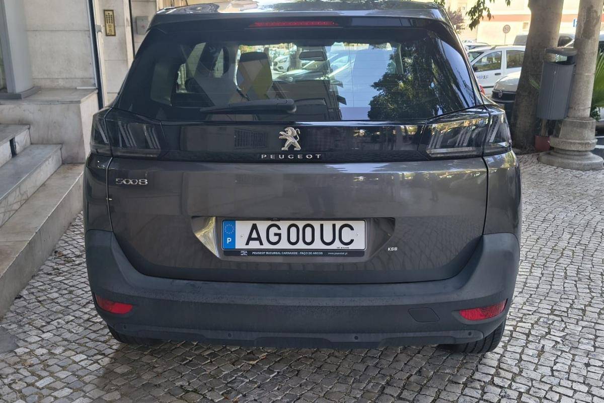 peugeot-5008-2021-diesel-1499cc