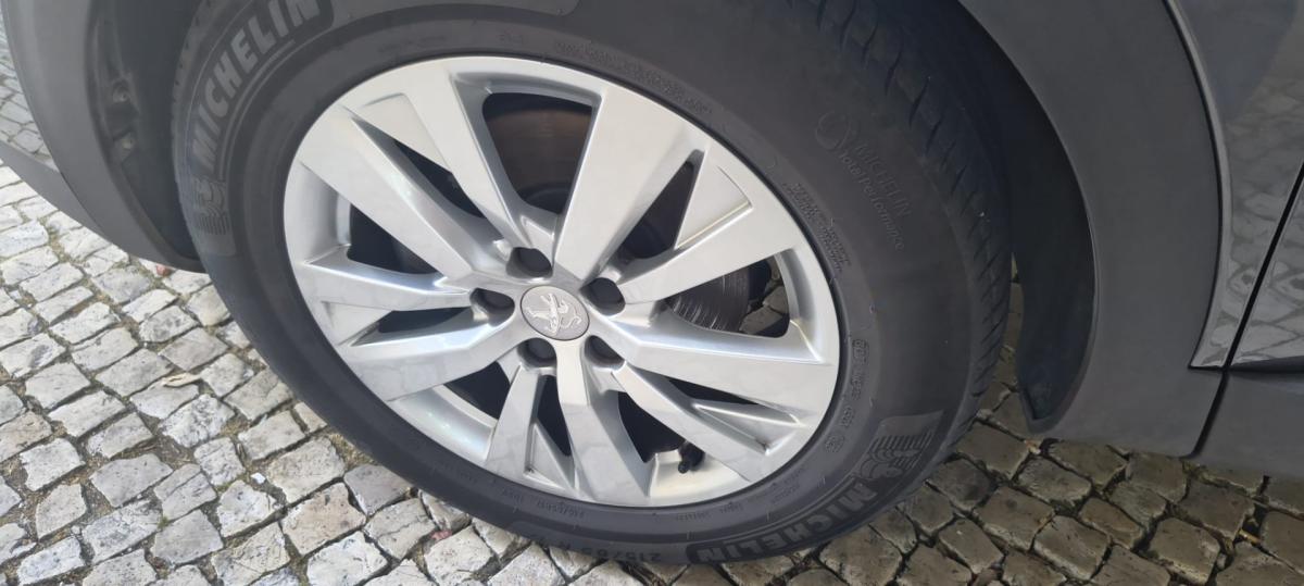 peugeot-5008-2021-diesel-1499cc
