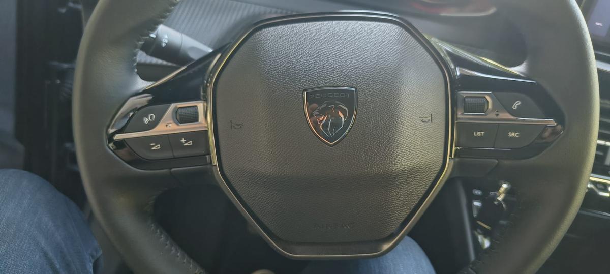 peugeot-2008-2024-gasolina-1199cc