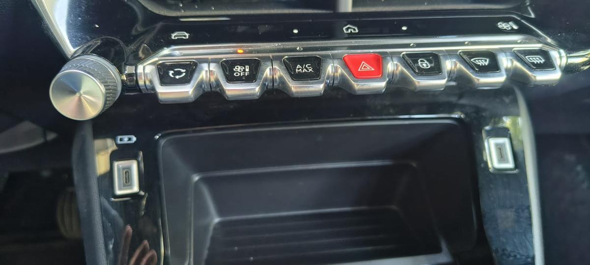 peugeot-2008-2024-gasolina-1199cc