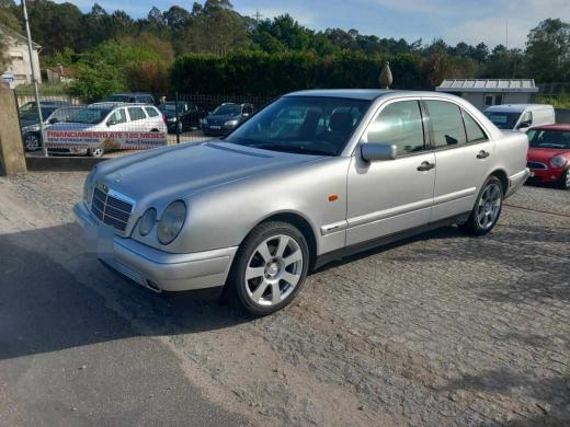 mercedes-benz-classe-e-e-220-cdi-1999-diesel-2151cc