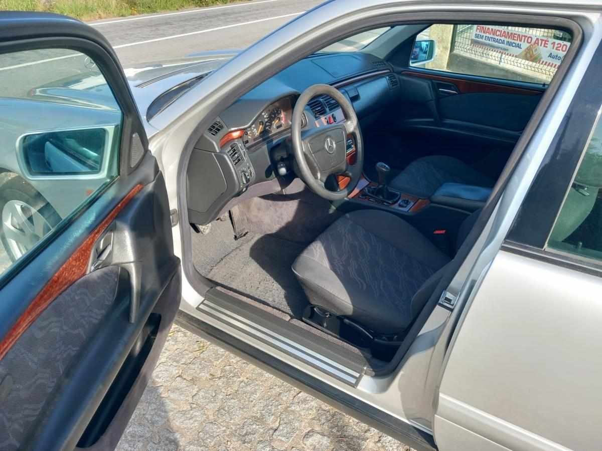 mercedes-benz-classe-e-e-220-cdi-1999-diesel-2151cc