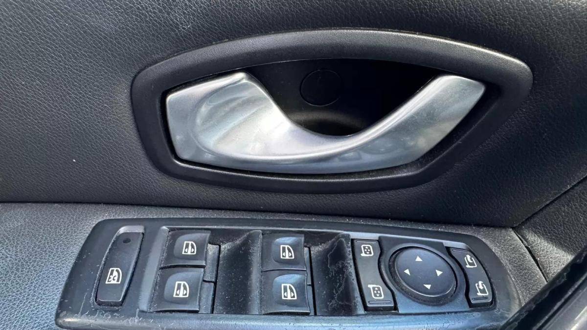 renault-laguna-2010-diesel-1461cc