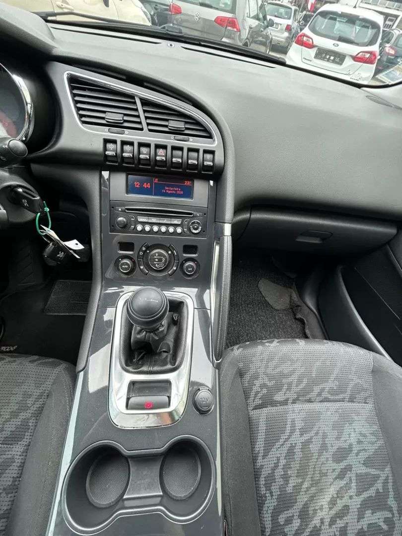 peugeot-3008-2012-diesel-1560cc