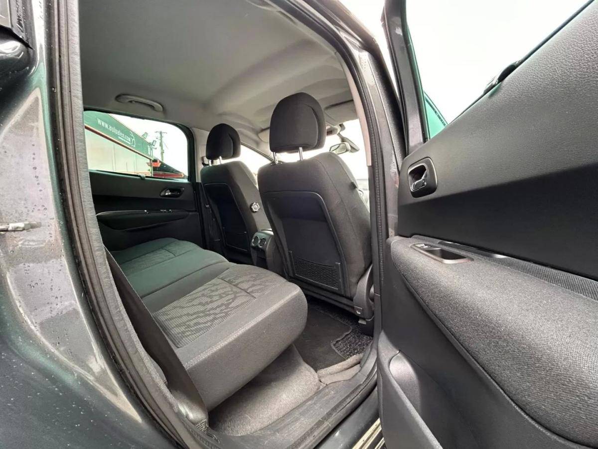 peugeot-3008-2012-diesel-1560cc
