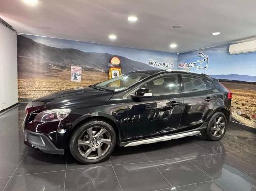 volvo-v40-cross-country-2014-diesel-1560cc