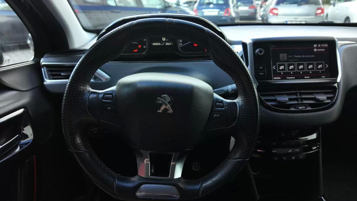 peugeot-2008-2018-diesel-1560cc