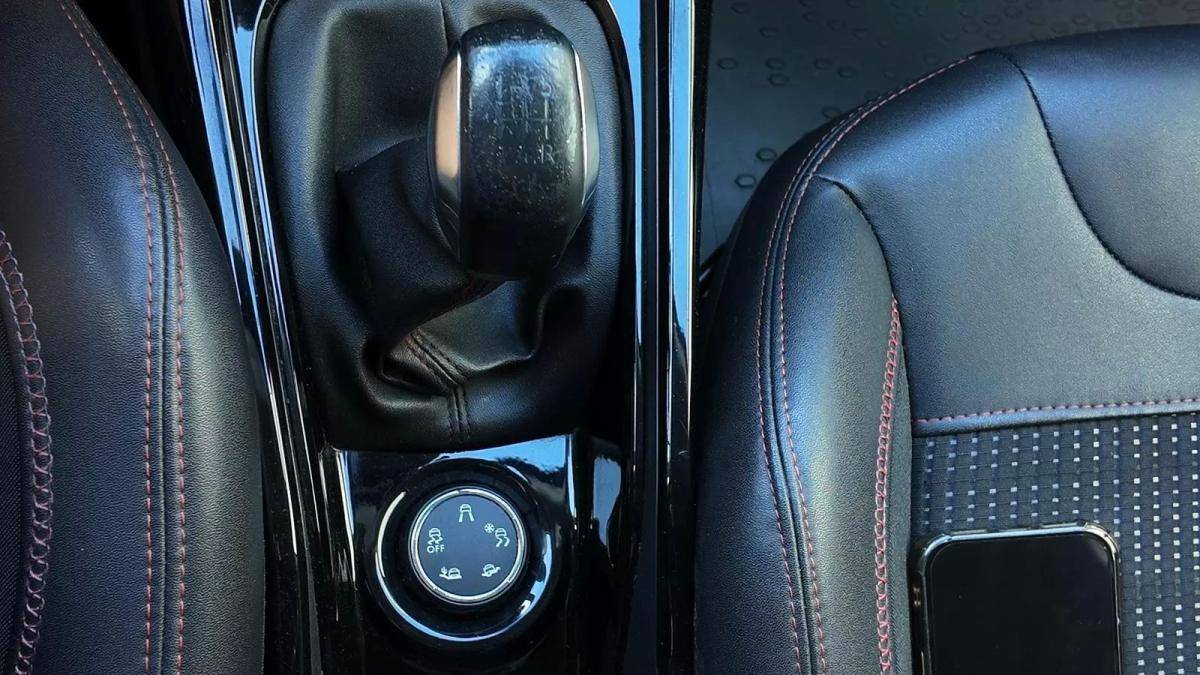 peugeot-2008-2018-diesel-1560cc