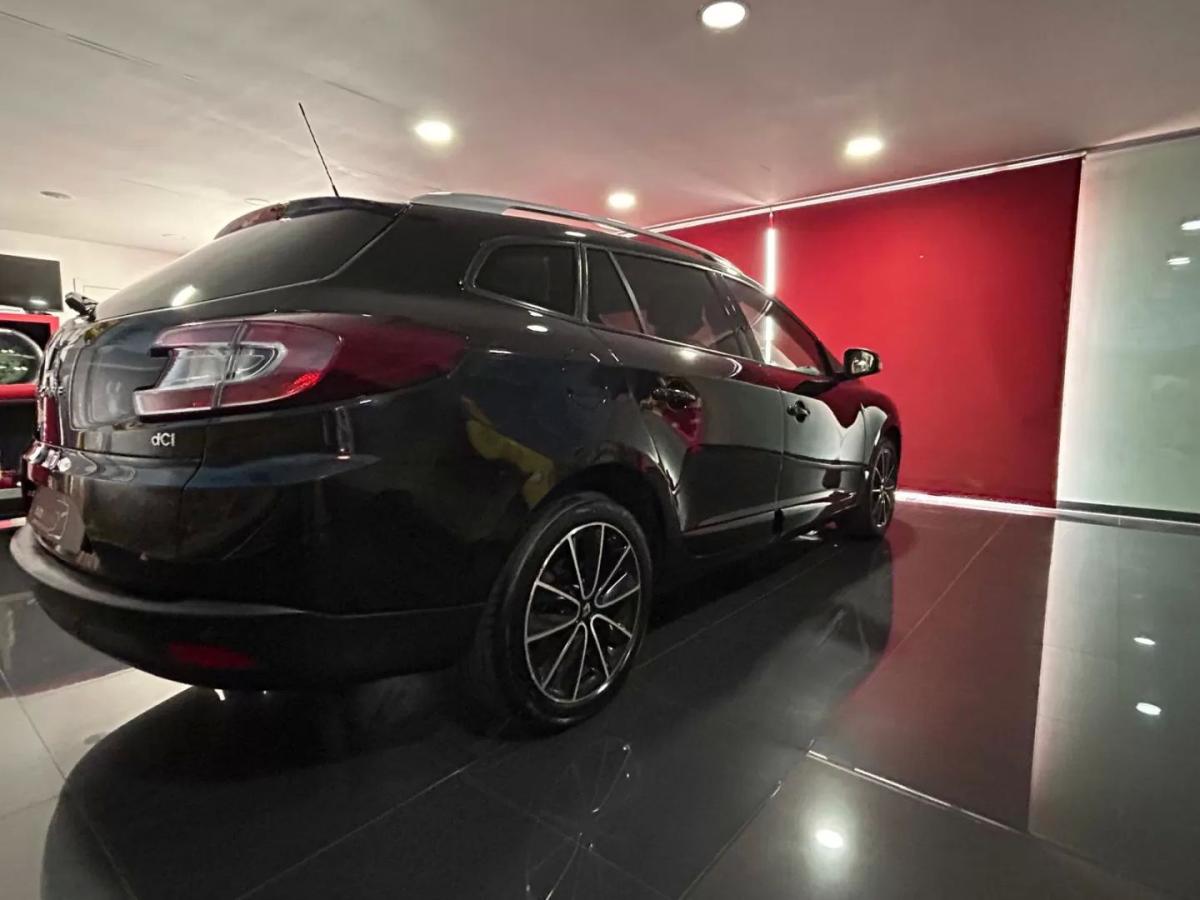 renault-megane-2012-diesel-1598cc