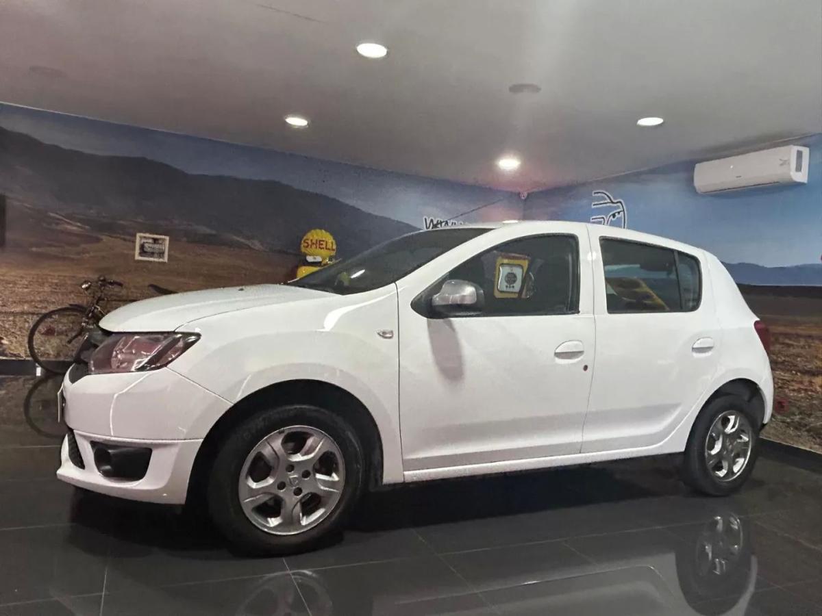 dacia-sandero-2015-gasolina-898cc