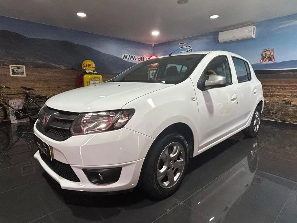 dacia-sandero-2015-gasolina-898cc