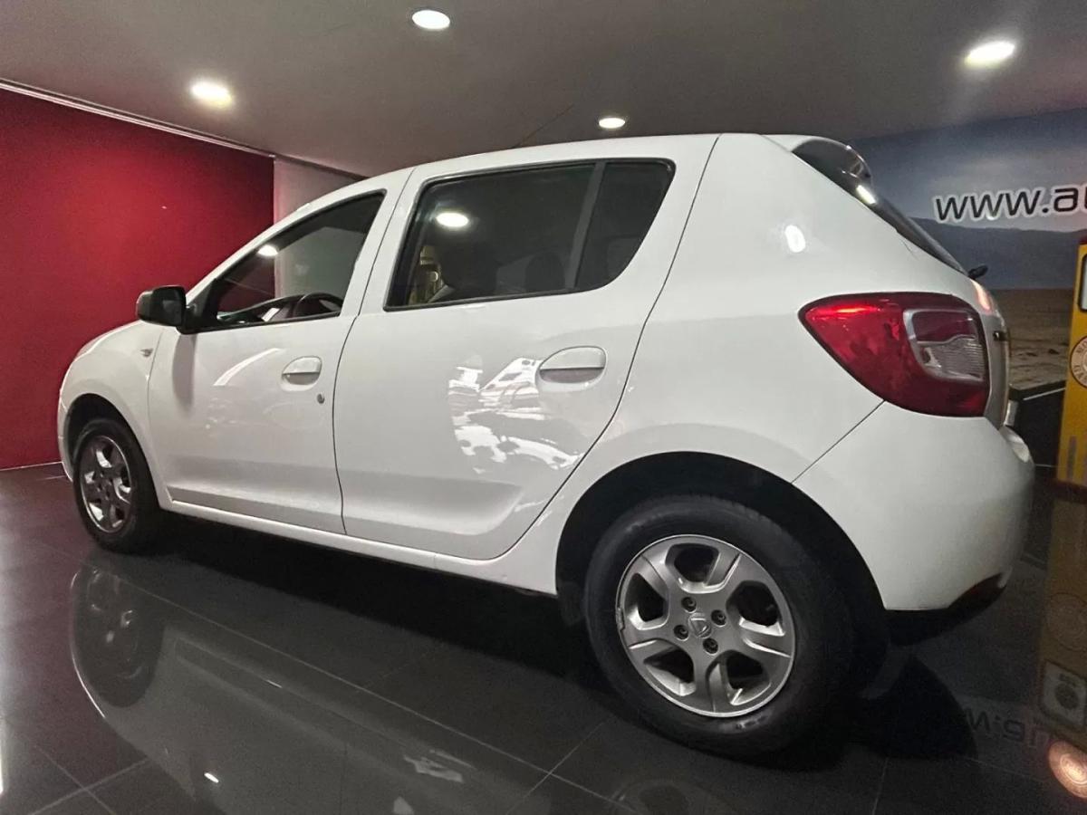dacia-sandero-2015-gasolina-898cc