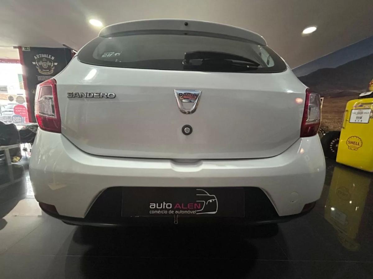 dacia-sandero-2015-gasolina-898cc