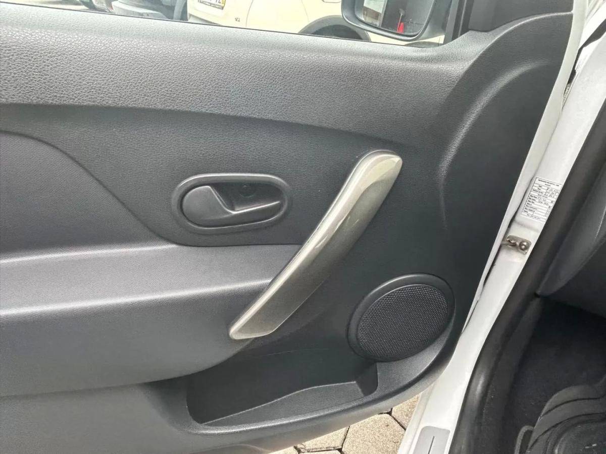 dacia-sandero-2015-gasolina-898cc