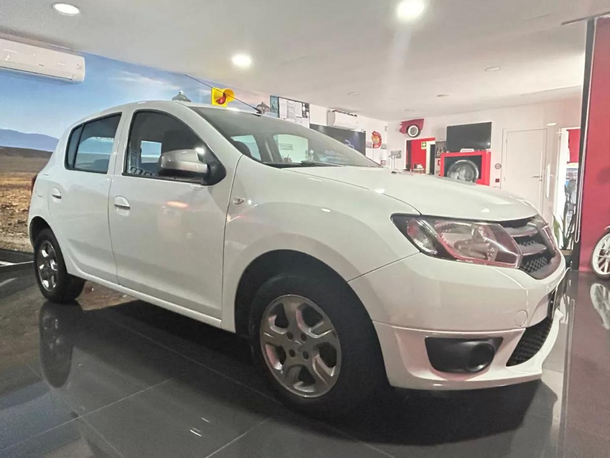dacia-sandero-2015-gasolina-898cc