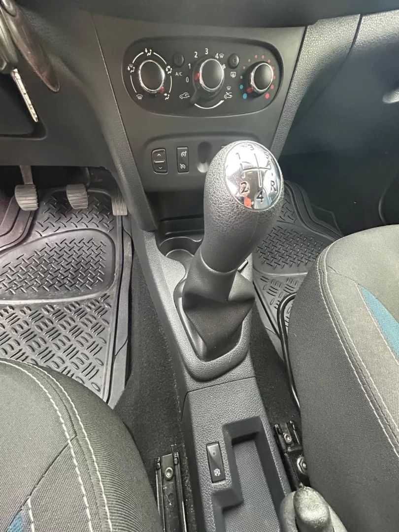 dacia-sandero-2015-gasolina-898cc