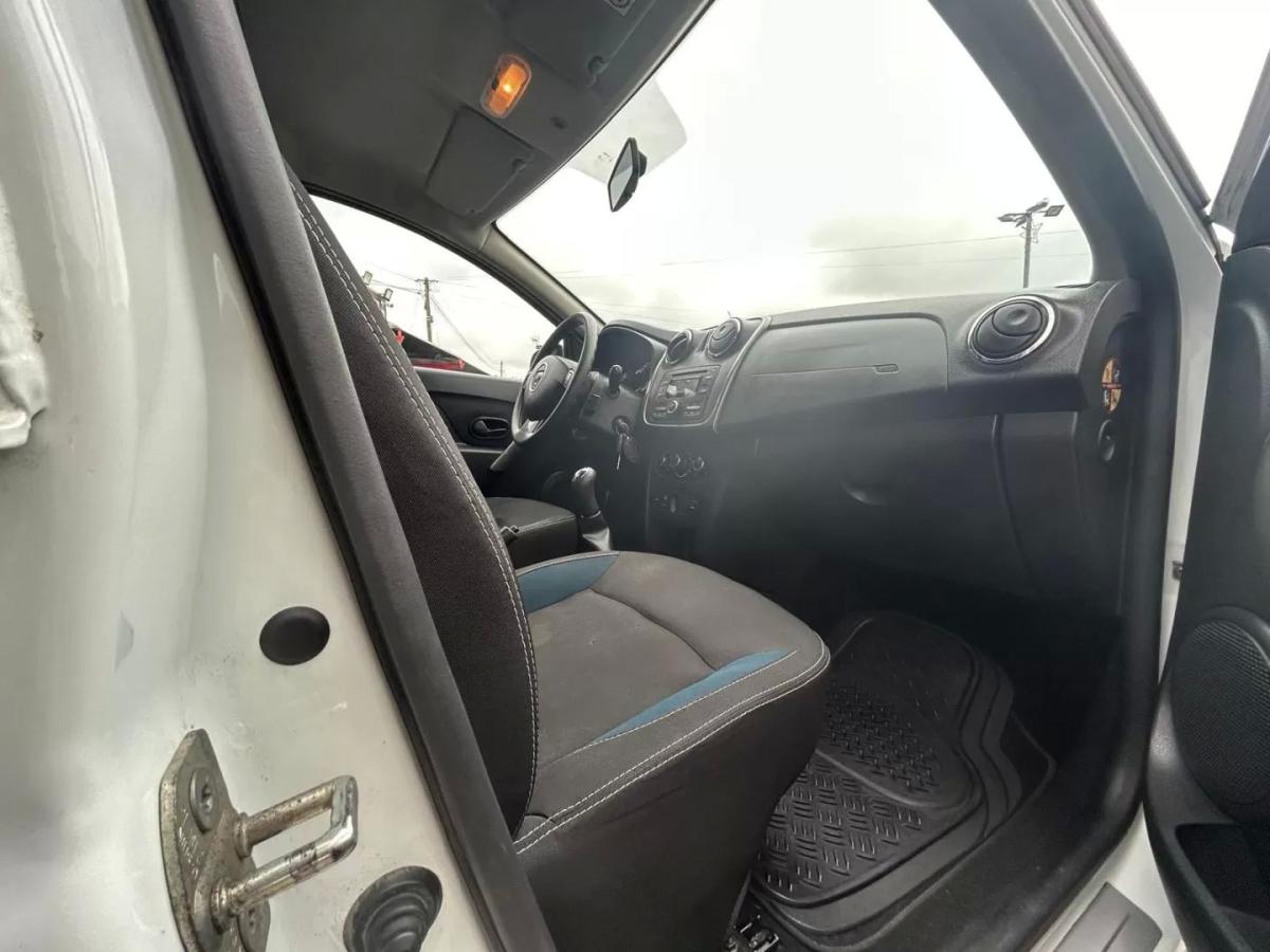 dacia-sandero-2015-gasolina-898cc