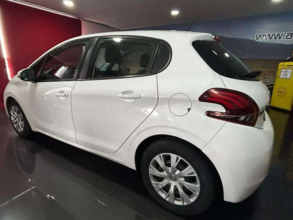 peugeot-208-2018-diesel-1560cc