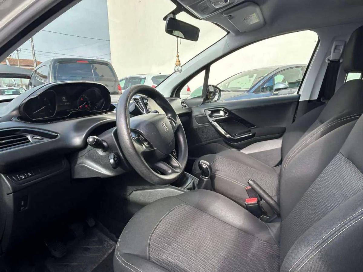 peugeot-208-2018-diesel-1560cc