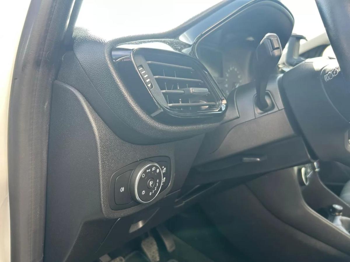 ford-fiesta-2018-gasolina-1084cc