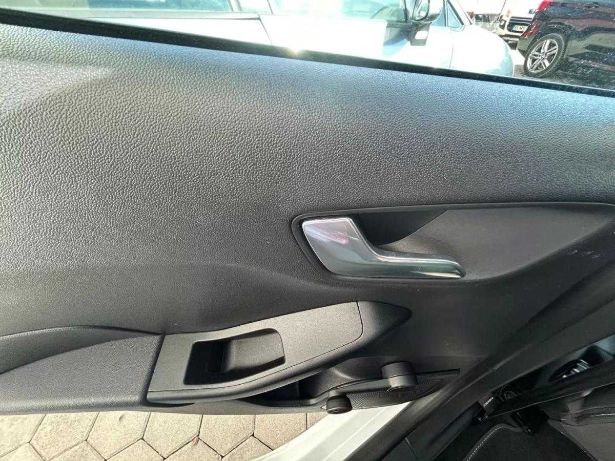 ford-fiesta-2018-gasolina-1084cc
