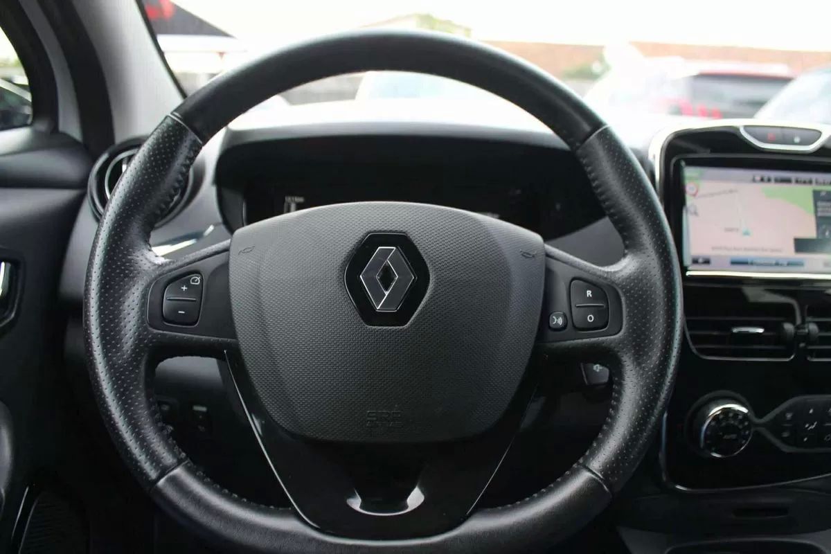 renault-zoe-2018-eletrico-200cc