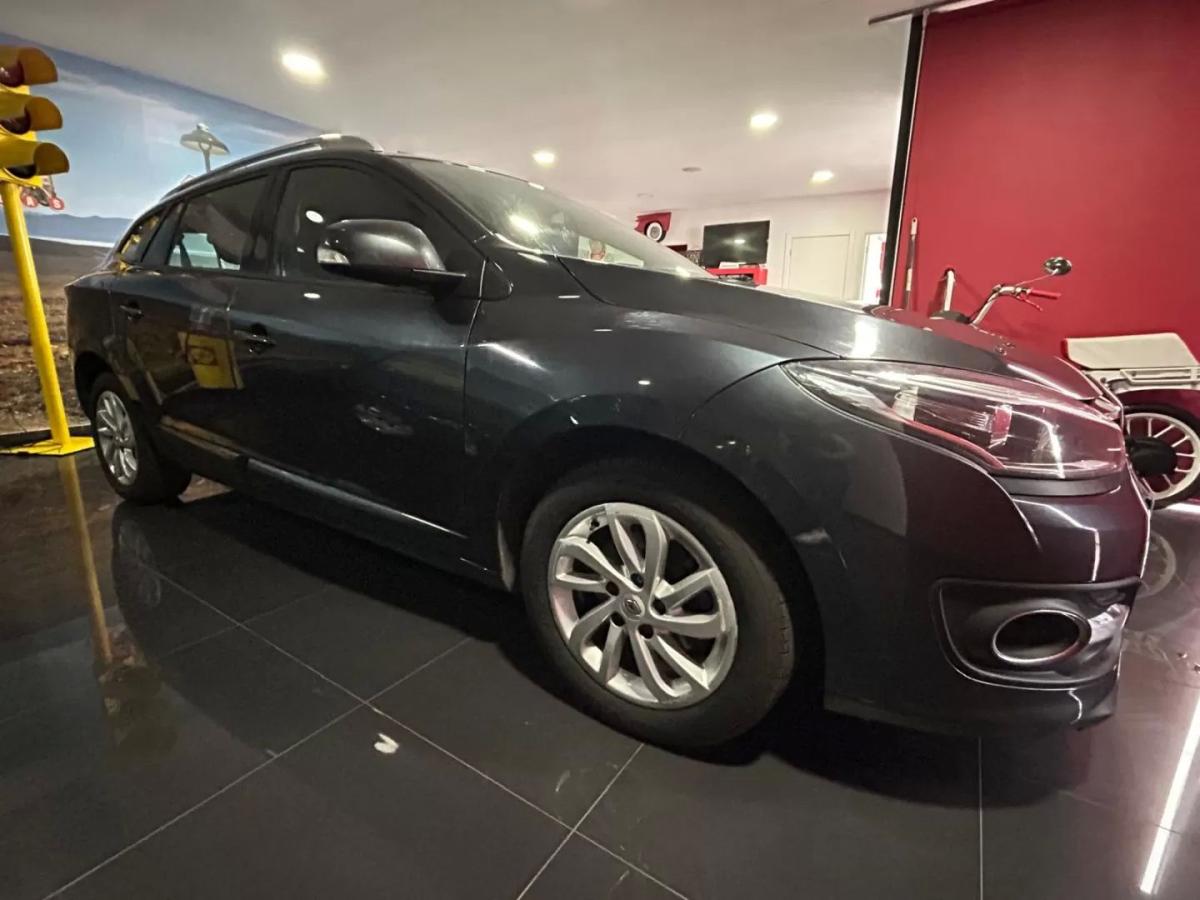 renault-megane-sport-tourer-2014-diesel-1461cc