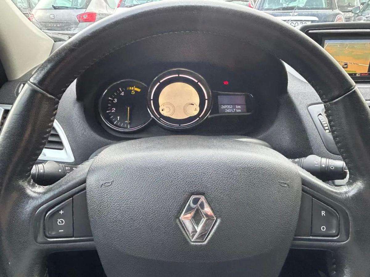 renault-megane-sport-tourer-2014-diesel-1461cc