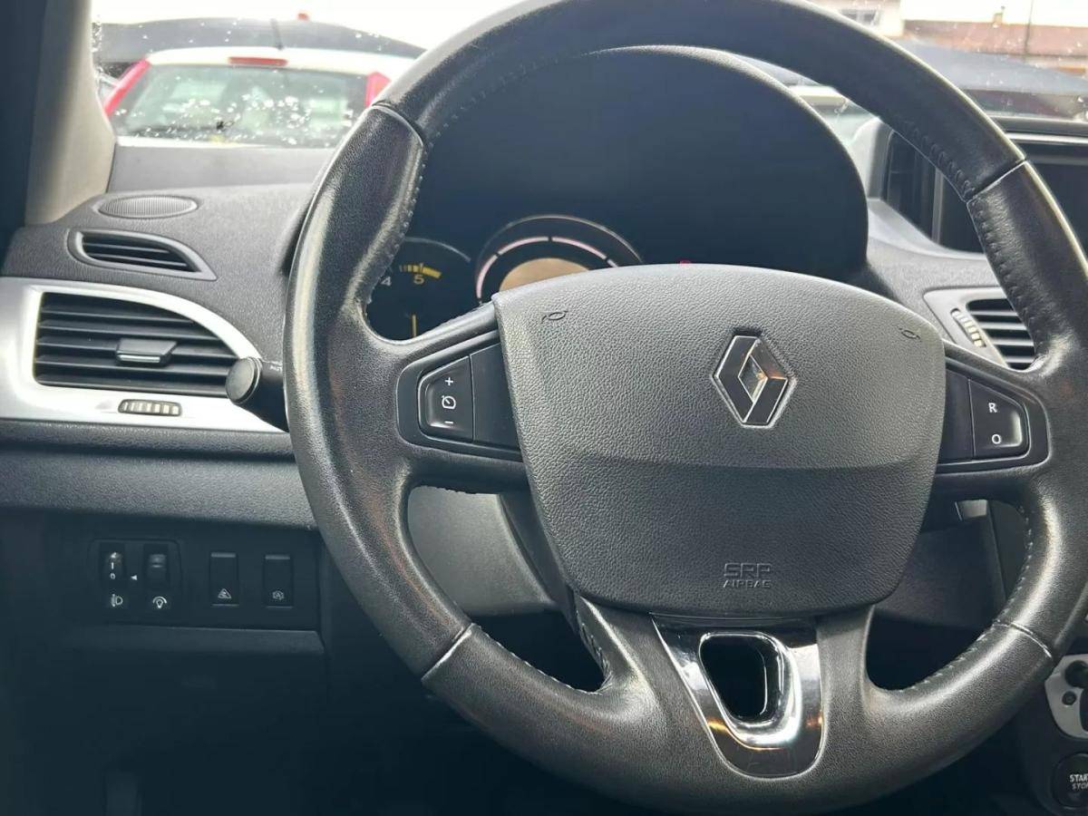 renault-megane-sport-tourer-2014-diesel-1461cc