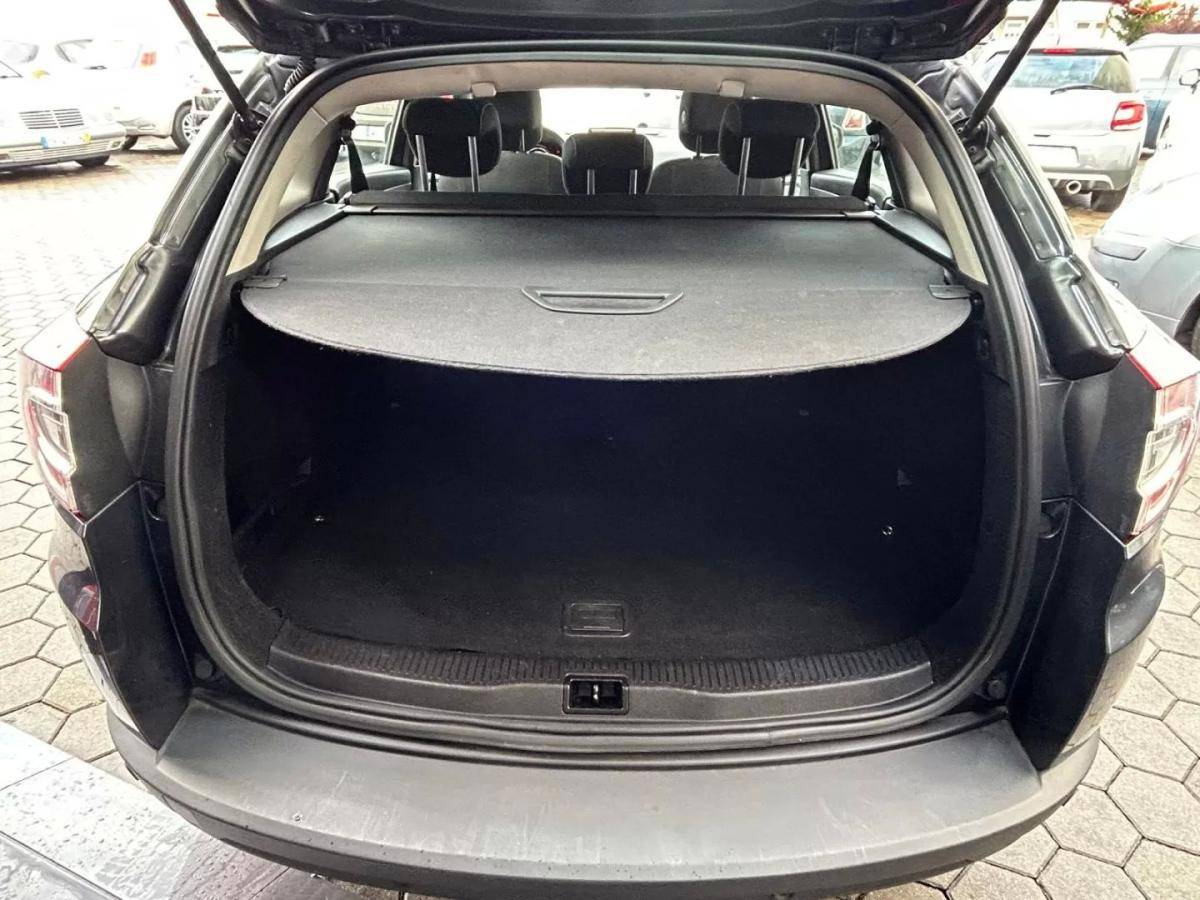 renault-megane-sport-tourer-2014-diesel-1461cc