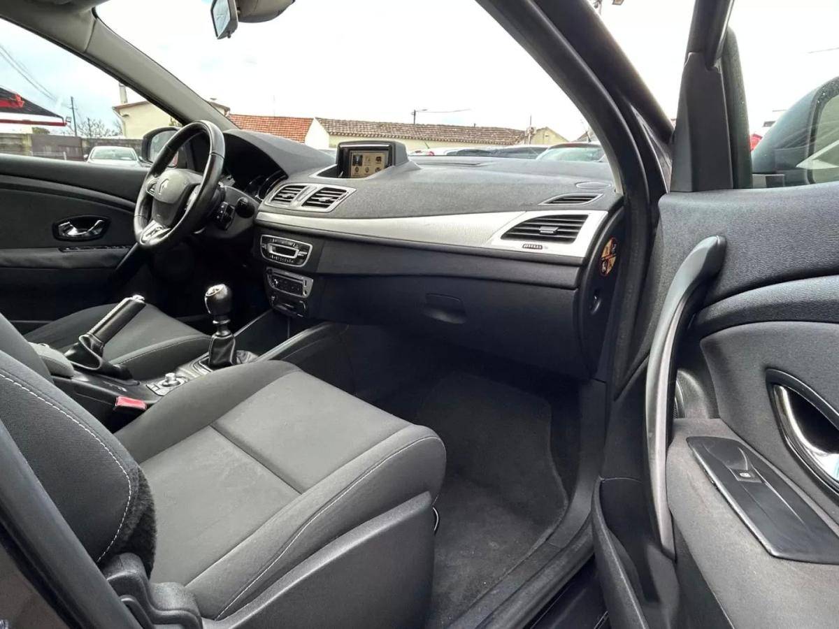 renault-megane-sport-tourer-2014-diesel-1461cc