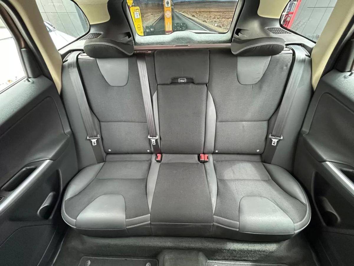volvo-xc60-2009-diesel-2400cc