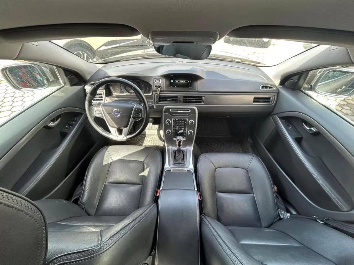 volvo-xc70-2015-diesel-1969cc
