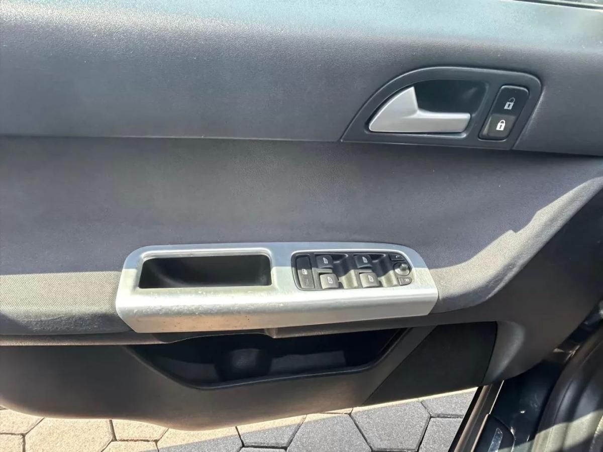volvo-v50-2010-diesel-1560cc