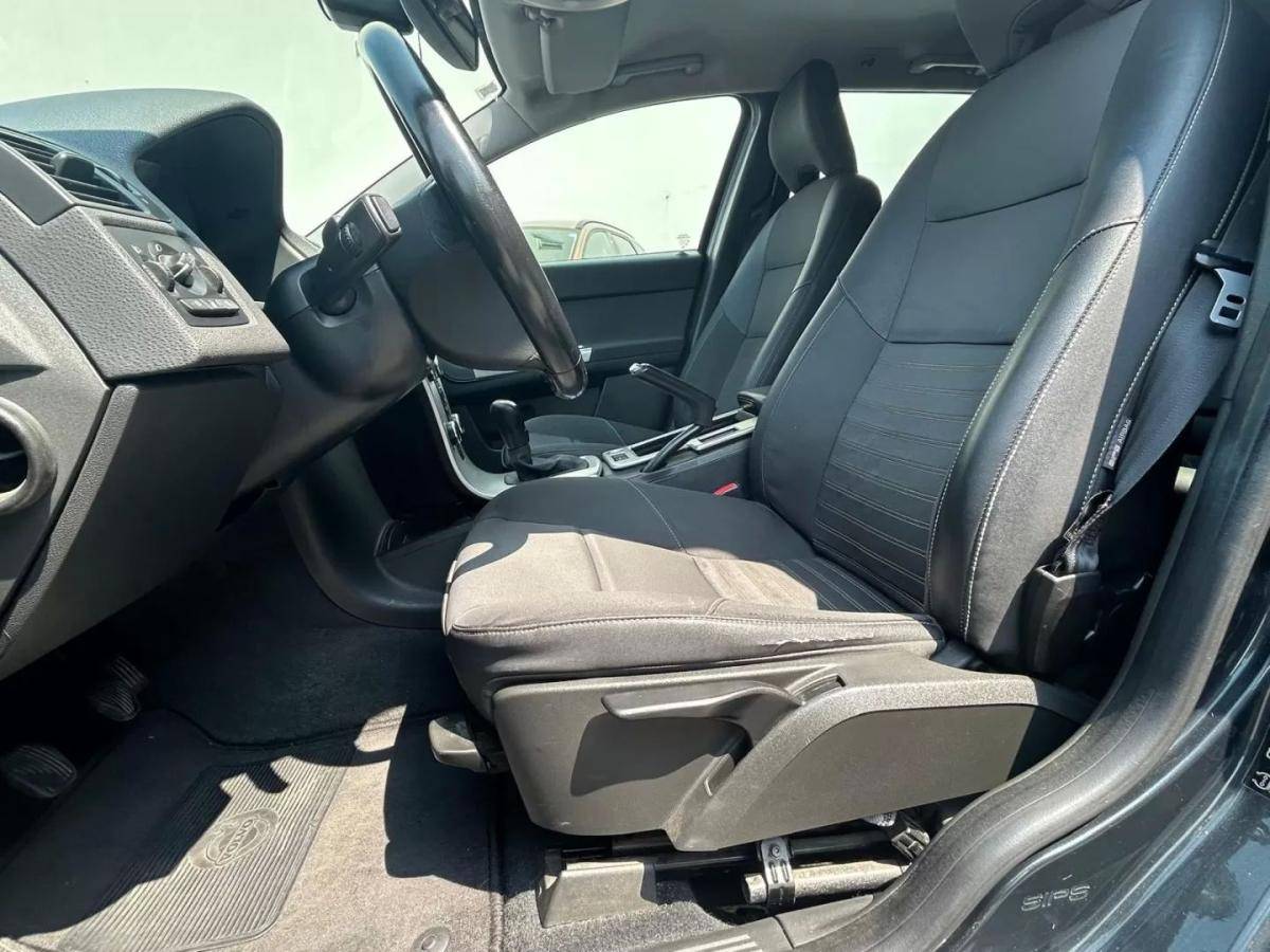 volvo-v50-2010-diesel-1560cc