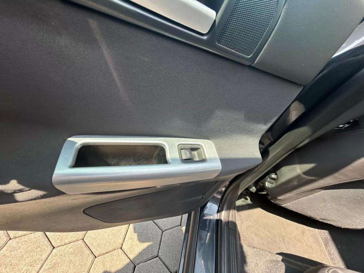 volvo-v50-2010-diesel-1560cc