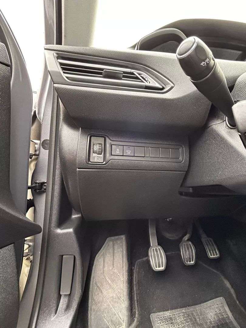 peugeot-308-2015-diesel-1560cc