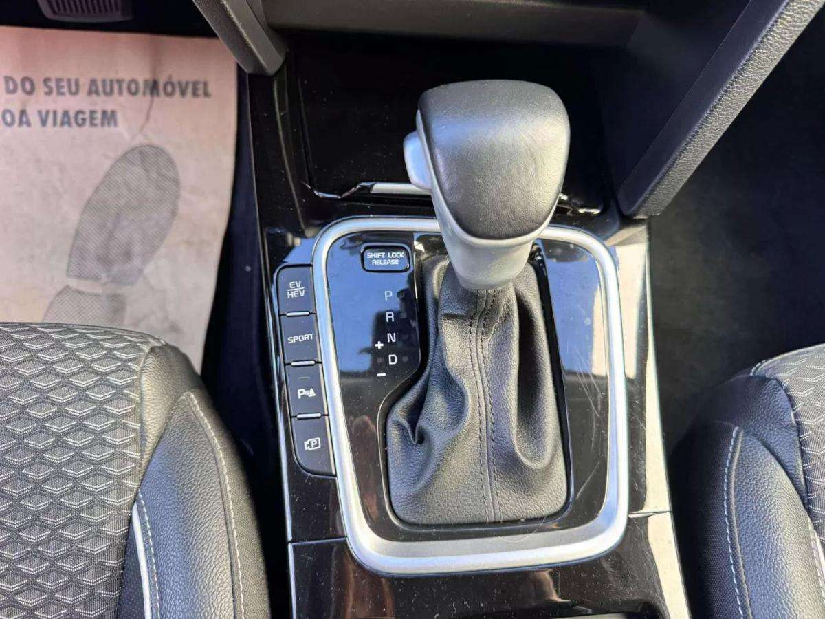 kia-ceed-sw-2023-hibrido-1580cc