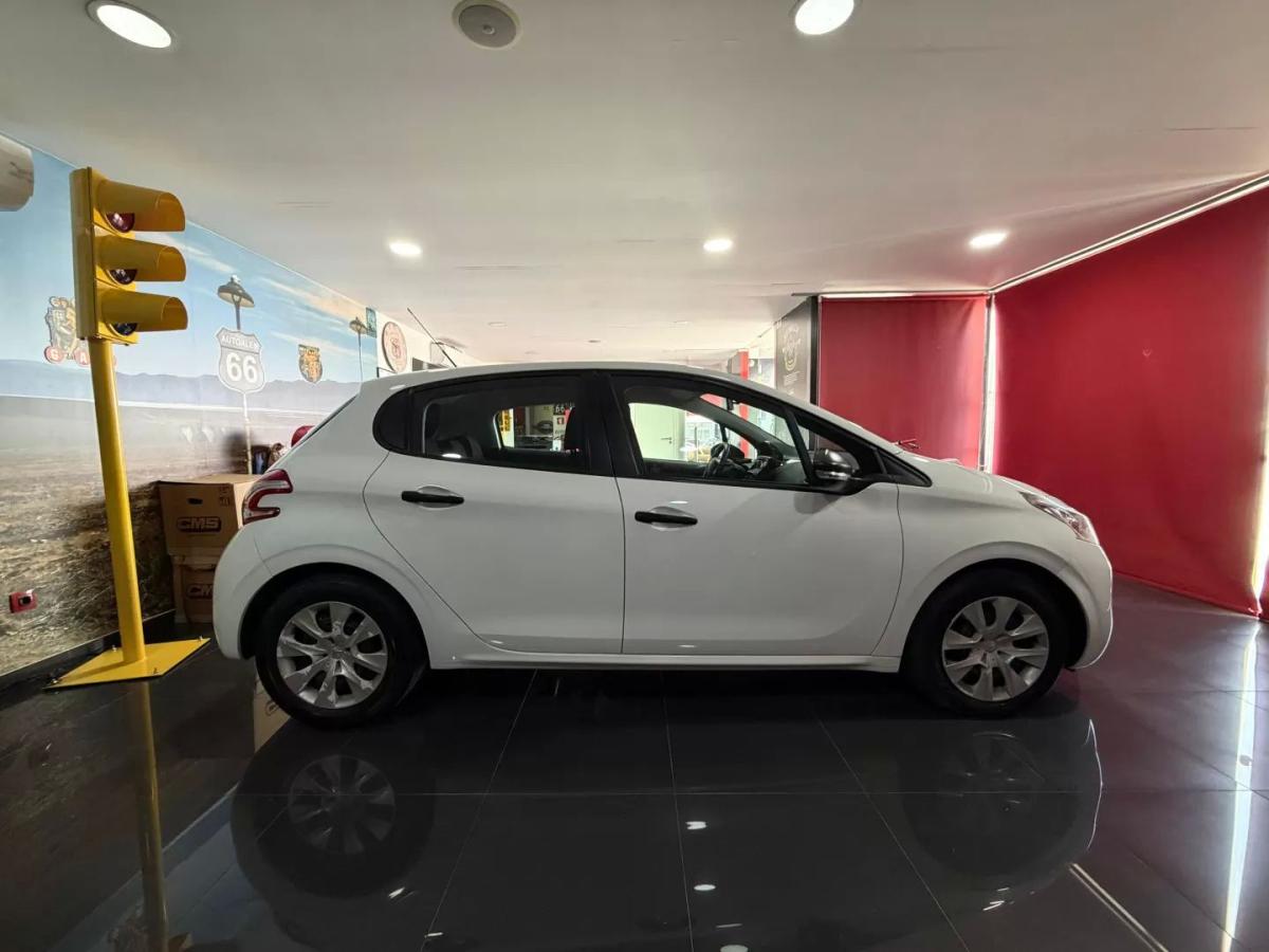 peugeot-208-2014-gasolina-999cc
