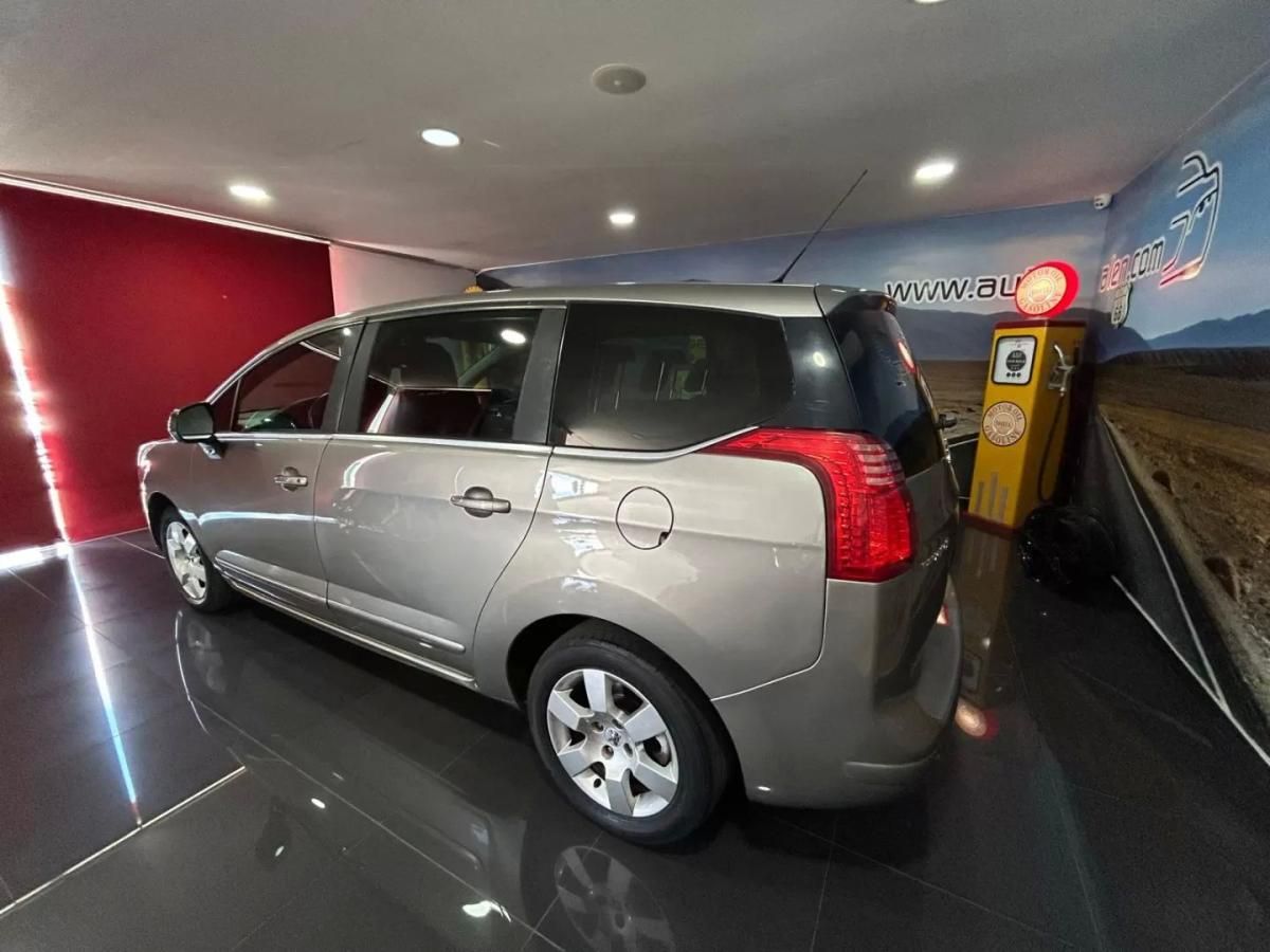 peugeot-5008-2010-diesel-1560cc