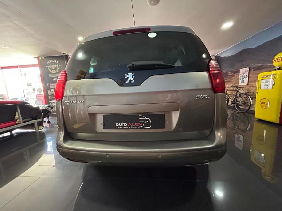 peugeot-5008-2010-diesel-1560cc
