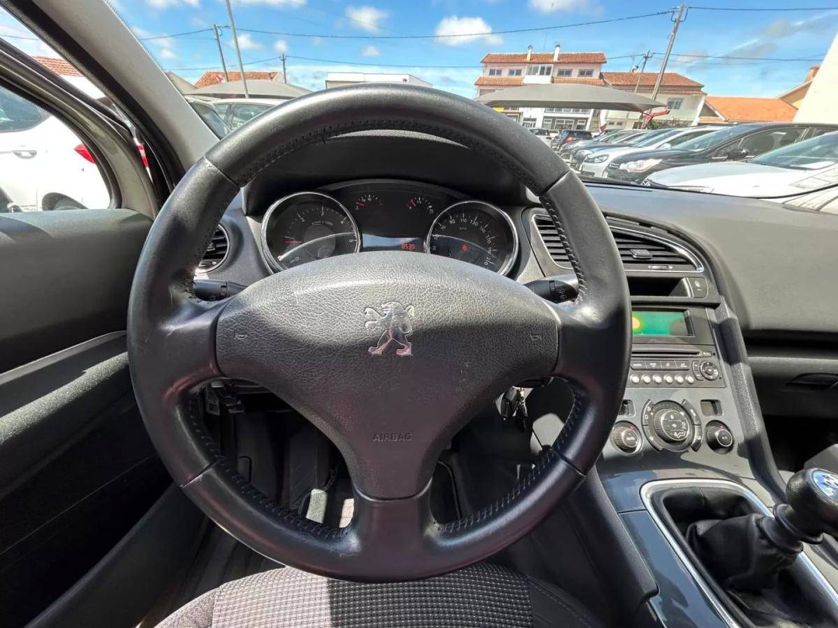 peugeot-5008-2010-diesel-1560cc