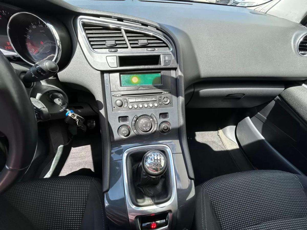peugeot-5008-2010-diesel-1560cc